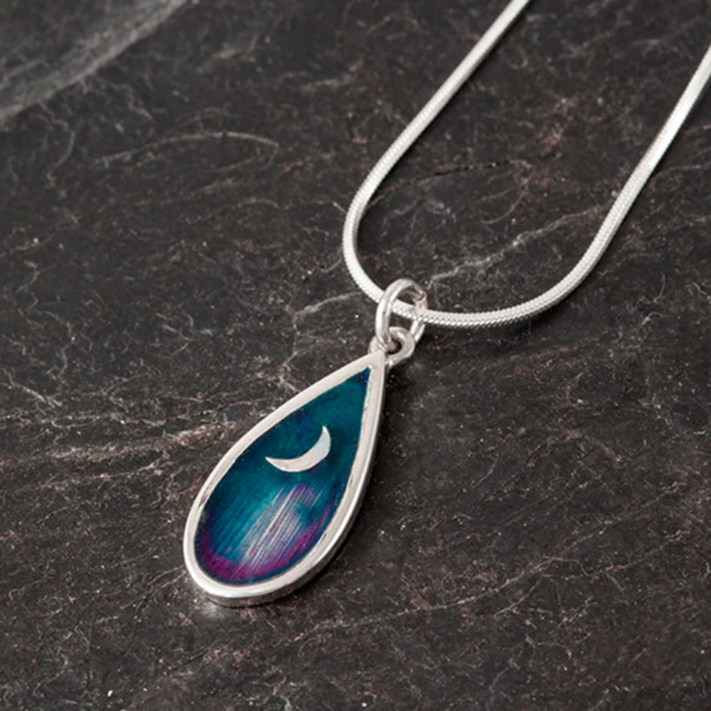 Mirrie Dancer teardrop pendant